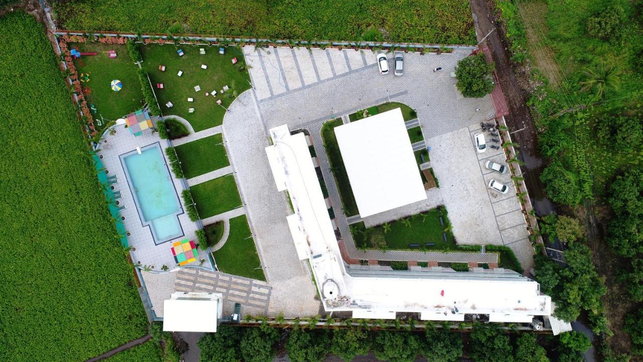 Carina Retreat Resort Gírský les Exteriér fotografie